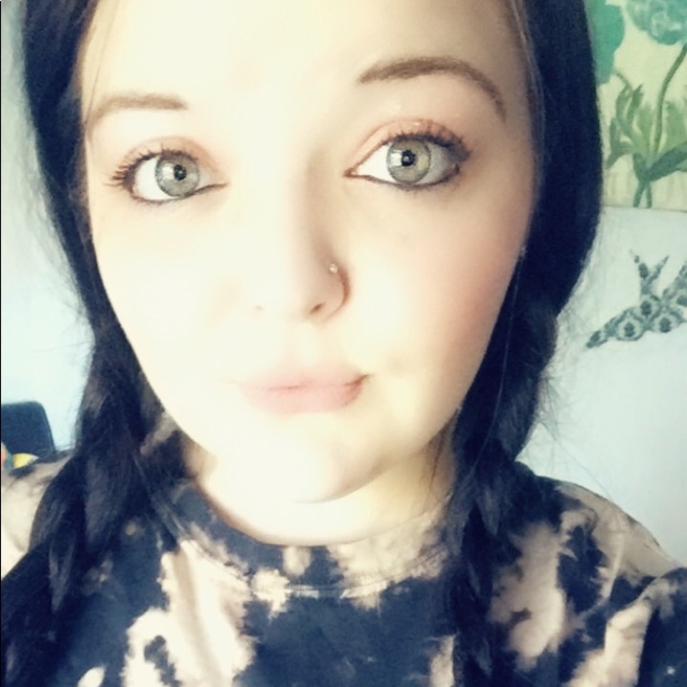 Meet your Posher, Hannah